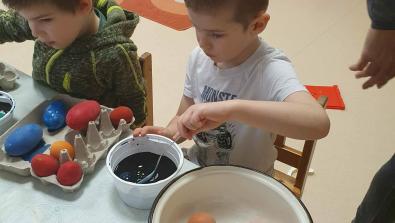 Húsvétolás az oviban