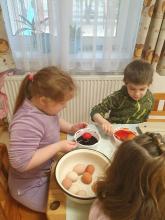 Húsvétolás az oviban