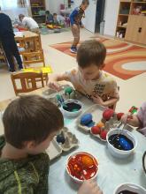 Húsvétolás az oviban